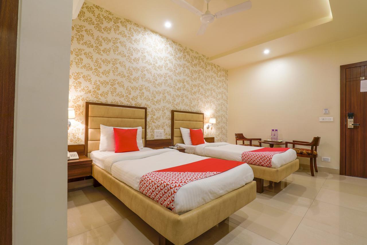 Oyo 4035 Spg Grand Hotel Hyderabad
