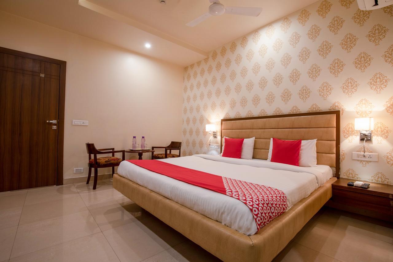 Hotel Oyo 4035 Spg Grand 3*